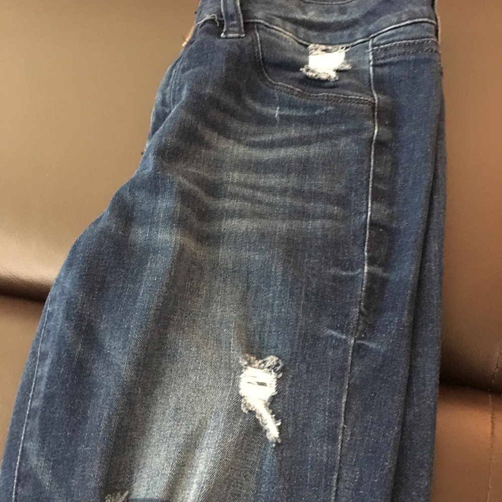Ripped skinny jeans